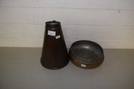 Vintage copper jug and further bowl (2)