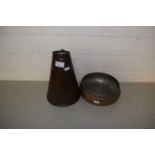 Vintage copper jug and further bowl (2)