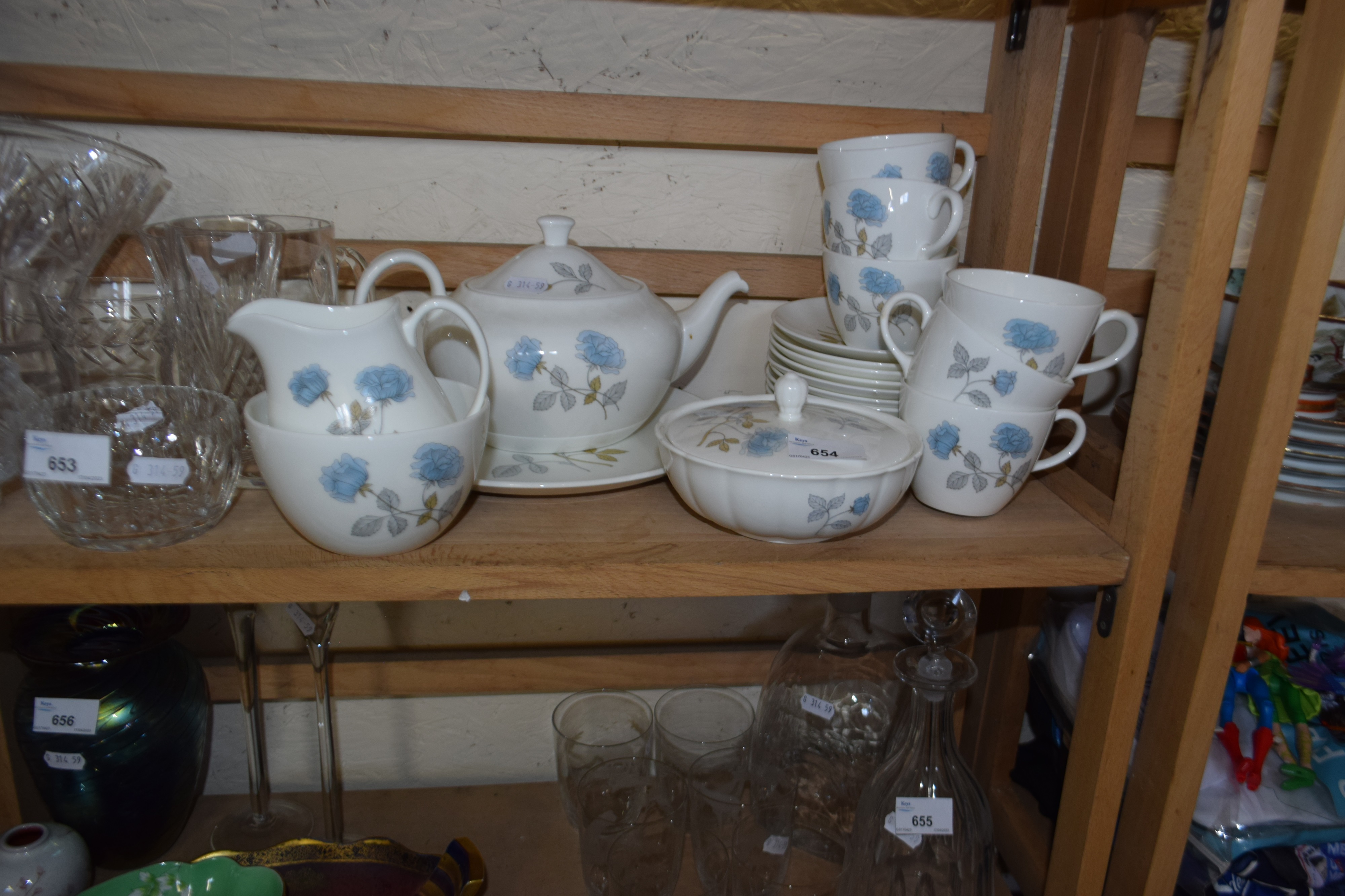 Quantity of Wedgwood ice rose tea wares - Image 2 of 2