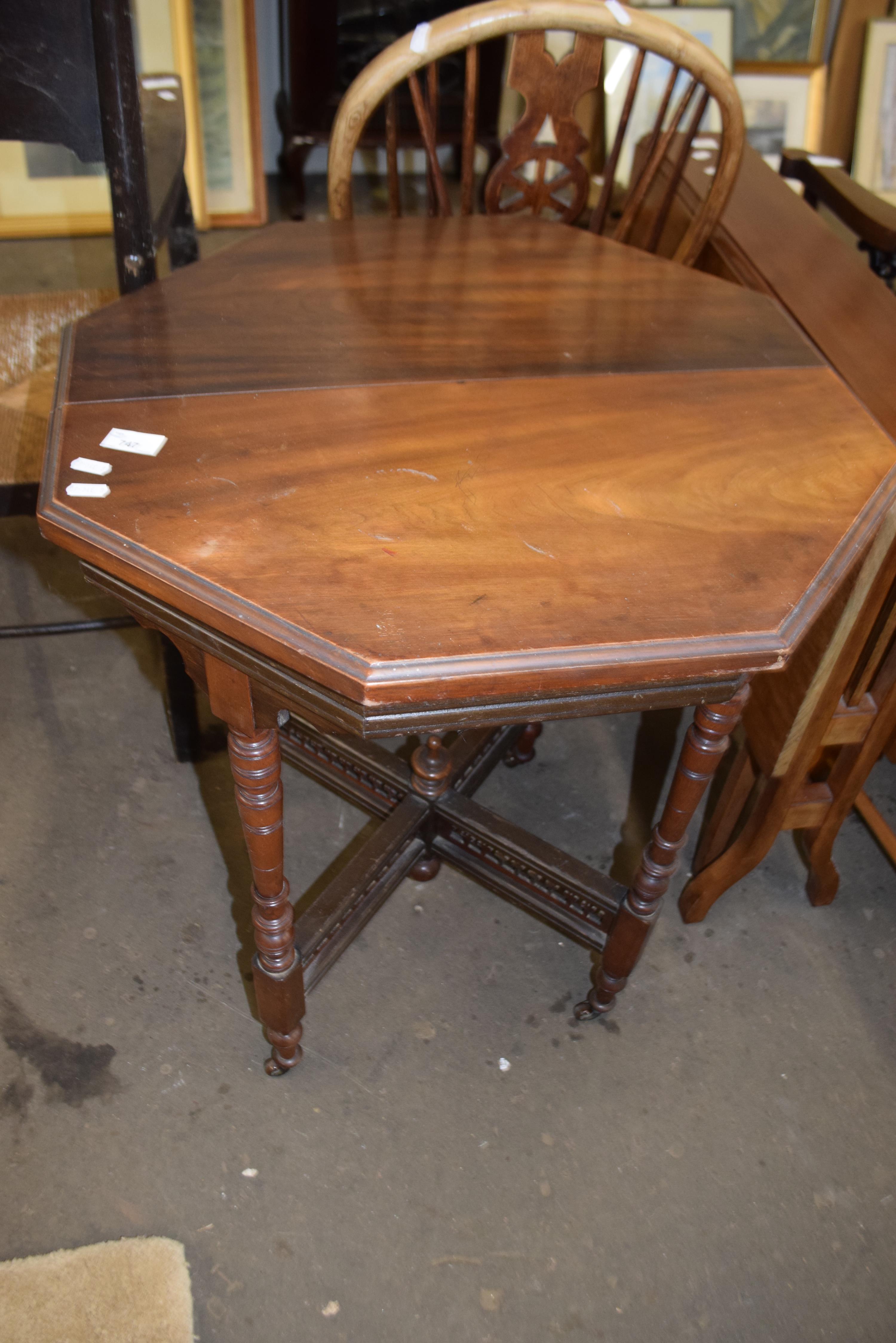 Edwardian American walnut octagonal centre table