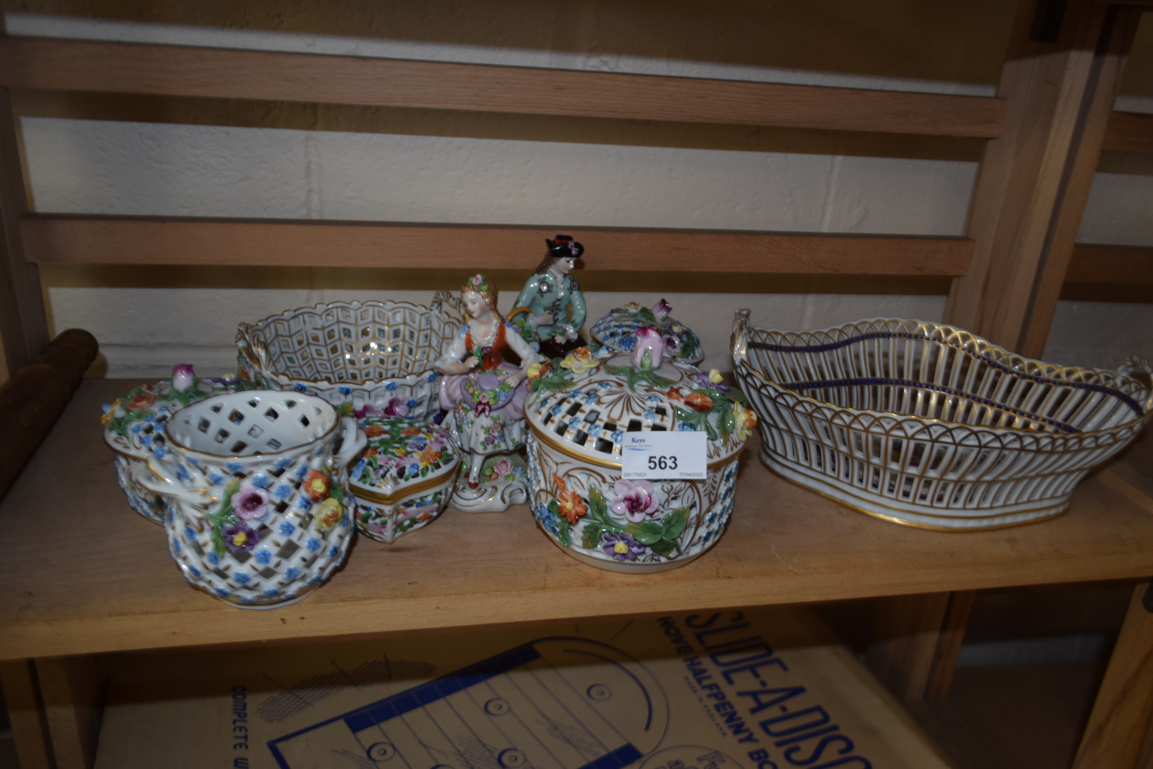Mixed Lot: Continental porcelain to include various Dresden reticulated bowls and trinket boxes - Image 2 of 2