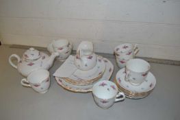 Quantity of New Chelsea floral decorated tea wares