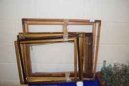 Mixed Lot: Assorted picture frames