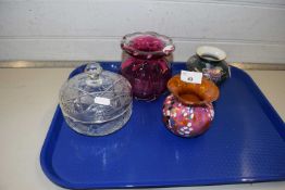 Mixed Lot: Art Glass vases, covered glass bowl etc