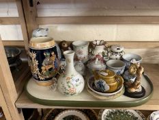 Mixed Lot: Assorted ceramics