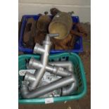 Quantity of assorted workshop tools and plumbing accessories