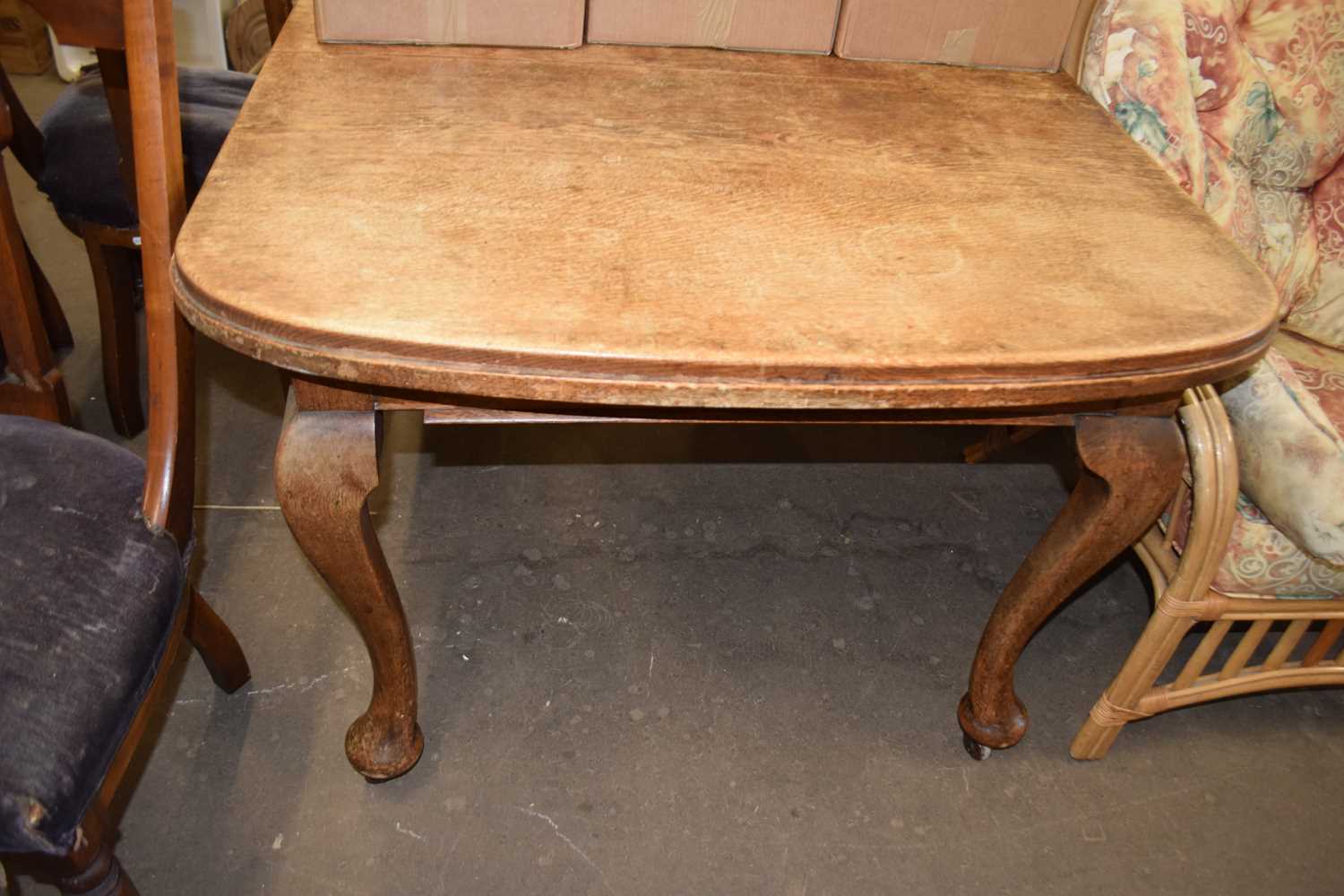Edwardian oak cabriole legged dining table, 132cm wide - Image 2 of 2