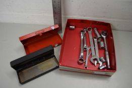 WORKSHOP TOOLS, BOX VARIOUS METRIC RING SPANNERS AND COMB SPANNERS PLUS OTHER ITEMS