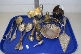TRAY OF MIXED SILVER PLATED WARES, SERVING ITEMS ETC