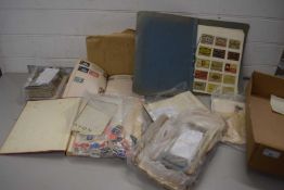 BOX OF MIXED ITEMS TO INCLUDE STAMP ALBUMS, ALBUM OF MATCHBOX COVERS, VARIOUS EPHEMERA, RATION