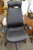 BLACK SWIVEL OFFICE CHAIR