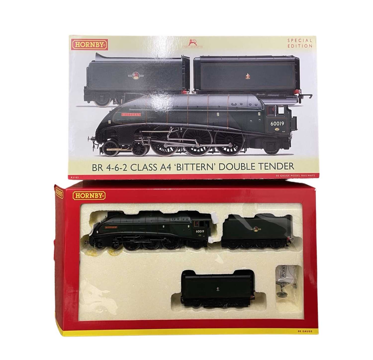 A boxed special edition Hornby 00 gauge R3103 BR 4-6-2 Class A4 Bittern Double Tender.