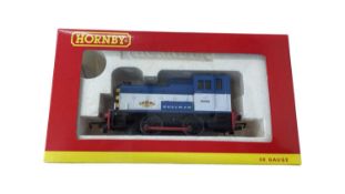 A boxed Hornby 00 gauge R2783 BR 0-4-0 Diesel Class 06 Shunter Club Loco, 06008