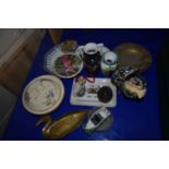 Mixed Lot: Ceramics, metal wares etc