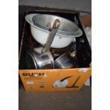 Quantity of assorted kitchenalia to include saucepans, mixing bowls etc