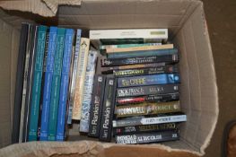 Quantity of mixed books to include art reference and crime and thriller paperbacks