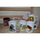 Quantity of assorted novelty mugs to include Star Wars, Dennis the Menace, Scooby Doo and others