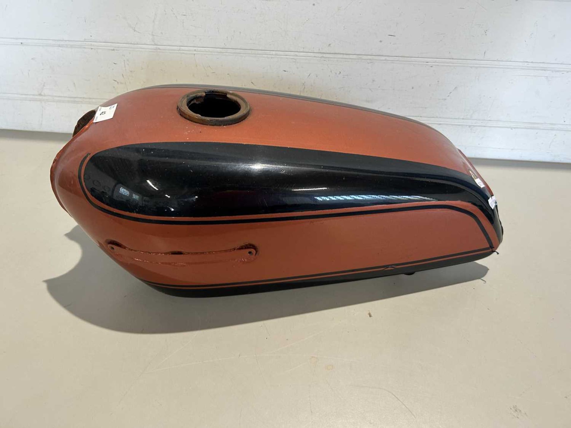 Fuel tank for Yamaha R5 motorcycle, orange and black - Image 3 of 3