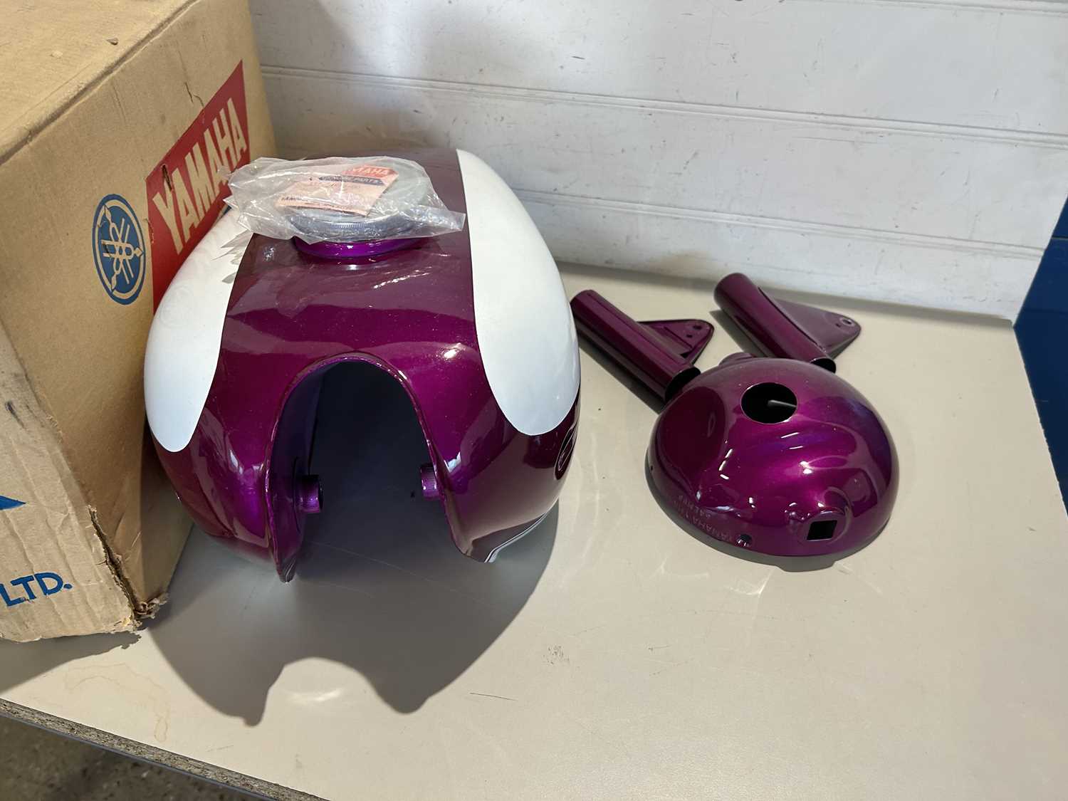 Fuel tank, cap, headlight backing and headlight support brackets, purple - Image 2 of 3