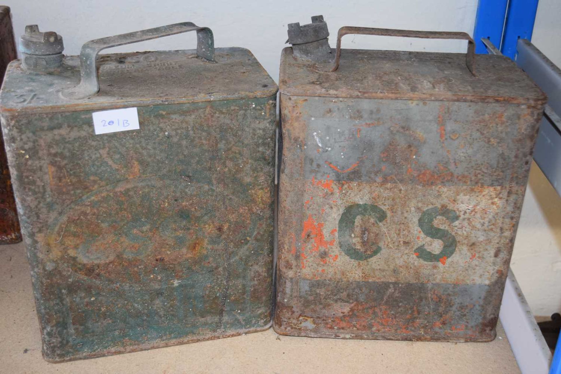 2 vintage oil cans Esso and c.s.