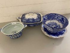 Mixed Lot: Various blue and white ceramics
