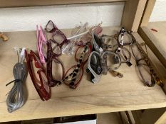 Mixed Lot: Various assorted modern spectacles and sunglasses