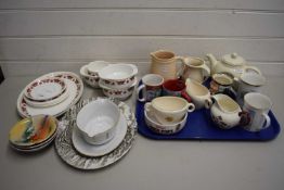 Mixed Lot: Various assorted tea and kitchen wares