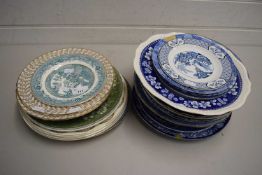 Mixed Lot: Various 19th Century and later decorated plates