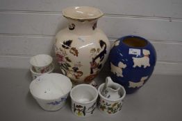 Mixed Lot: Masons vase and other assorted ceramics