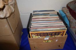 Mixed box of LP's to include Johnny Cash at San Quentin, Abba, Elvis, Moody Blues and others