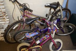 Mixed Lot: Universal girls bike and two other children's bikes (3)