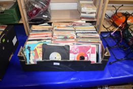 Quantity of singles to include Shirley Bassey, Elvis Presley, The Beatles, Styx and others