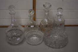 Mixed Lot: Decanters, glass dishes etc