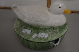 Modern duck decorated dish