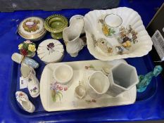 Mixed Lot: Trinket pots, ceramic shoes, and other miniature ceramics