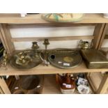 Quantity of assorted brass ware to include dwarf candlesticks, cigarette box, snuffers etc
