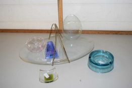 Mixed Lot: Glass ware to include mid 20th Century style oval serving dish with matching pin dish,