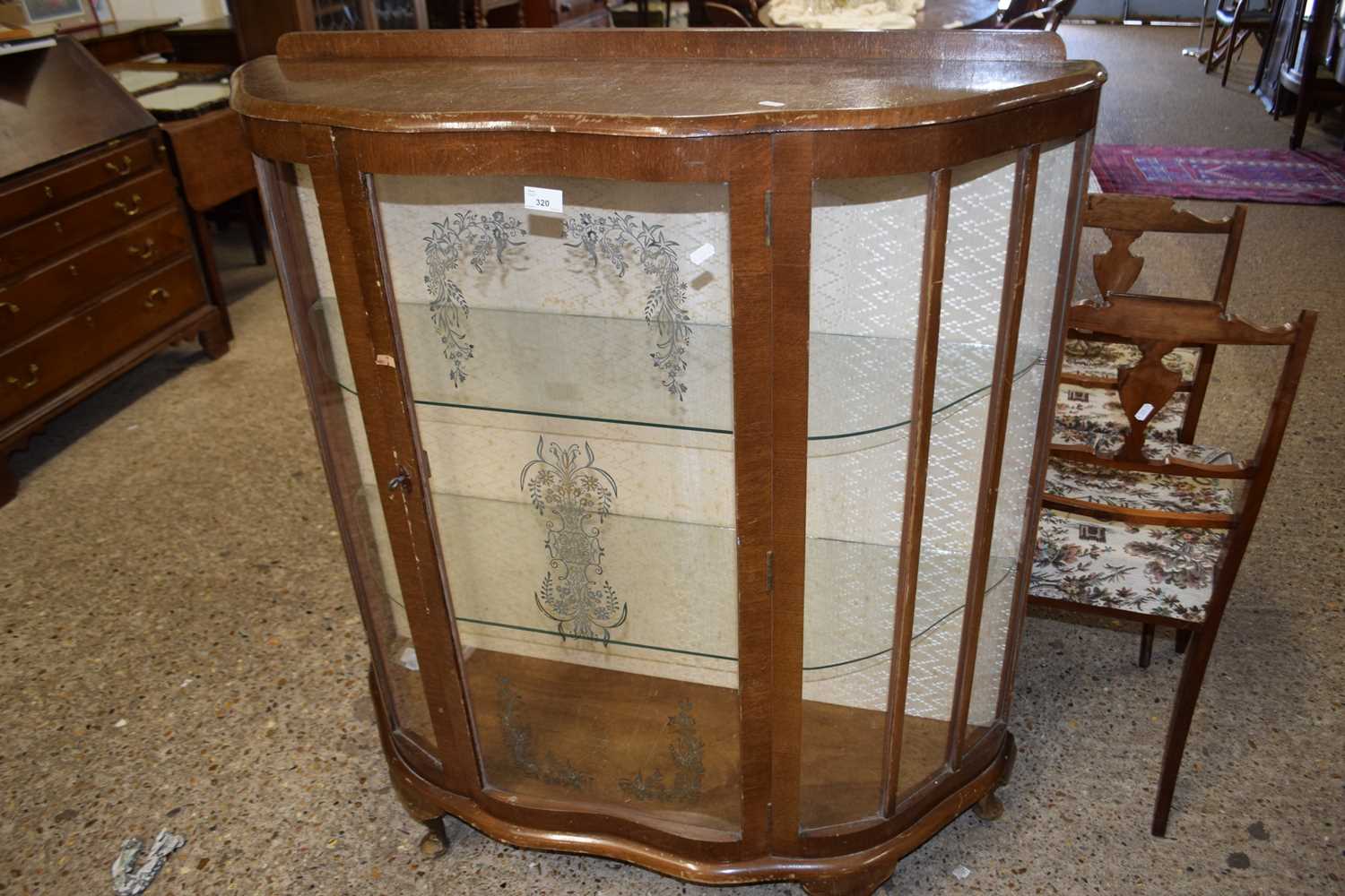 Mid 20th Century curved front display cabinet with silvered decoration to glass, approx 105cm wide