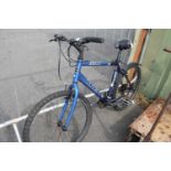 A gents Trek 3500 blue mountain bike