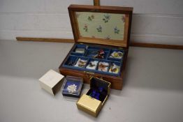 Mahogany jewellery box together with a small quantity of assorted jewellery, silver vester case,