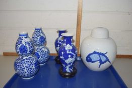 Tray containing a quantity of modern Chinese ceramics including two Gourd shaped vases with