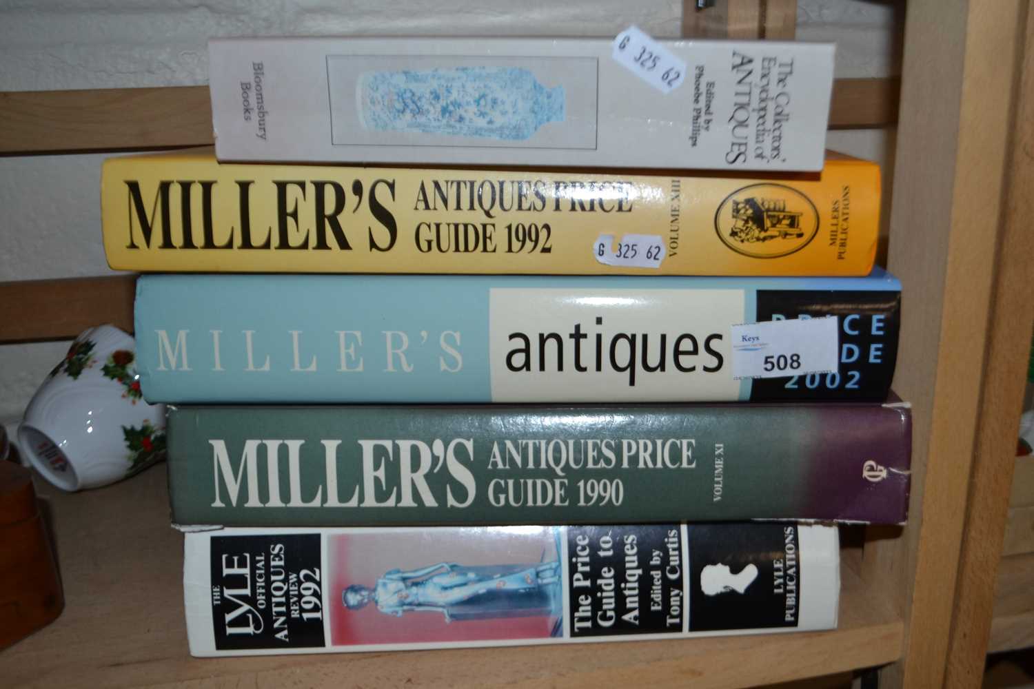 Quantity of vintage antique handbooks