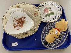 A tray of various decorative plates and bowls, Snoopy ornament etc