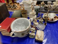 Mixed Lot: Various assorted ceramics, books, animal ornaments, chamber pot etc