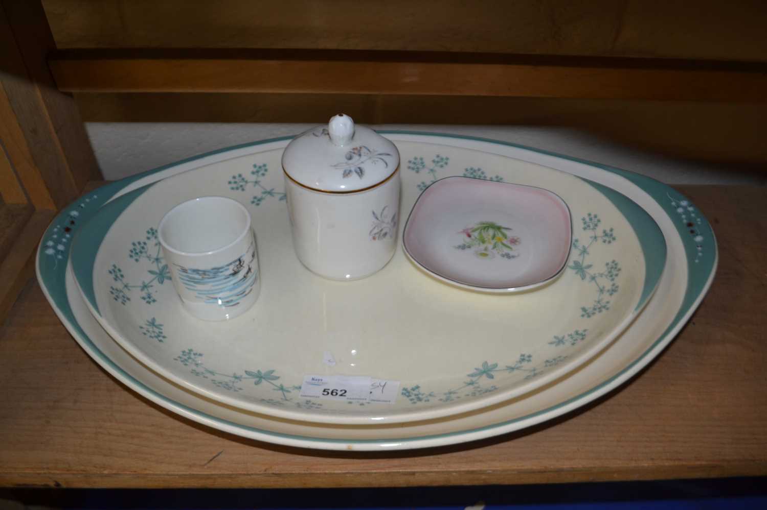 Mixed Lot: Meat plates and other items