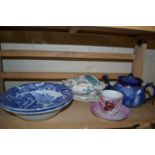Mixed Lot: Copeland Spode blue Italian bowls together with further sauce tureen, teapot and other