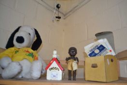 Mixed Lot: Snoopy model and money box, vintage View Master cards and other items