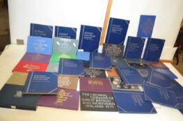 Large collection of coinage - Great Britain and Northern Ireland presentation sets, principally