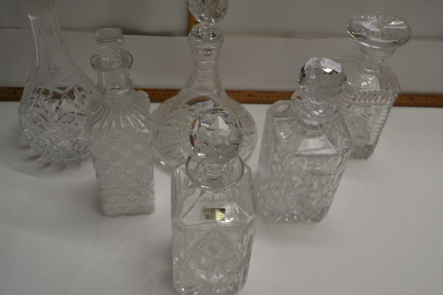 Mixed Lot: Six various assorted decanters