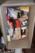 Large box of assorted stereoscopic view masters and others similar